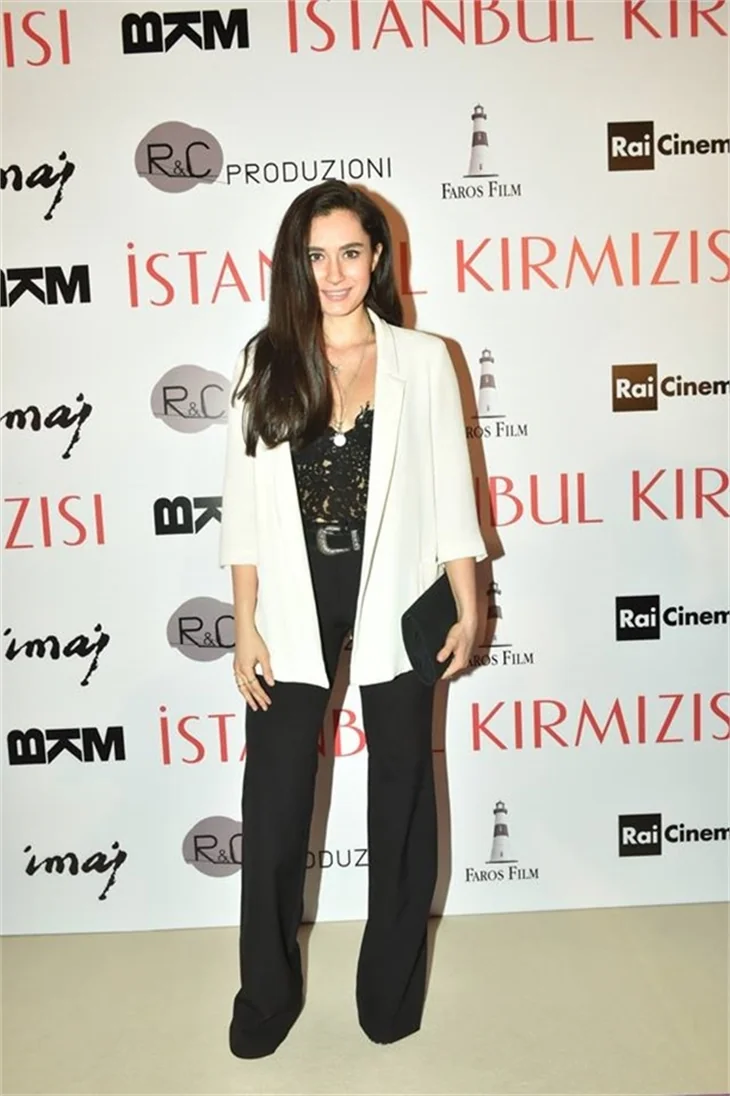 "İstanbul Kırmızısı"na ünlü akını!