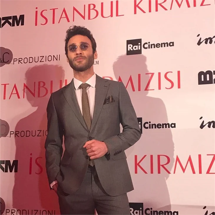 "İstanbul Kırmızısı"na ünlü akını!
