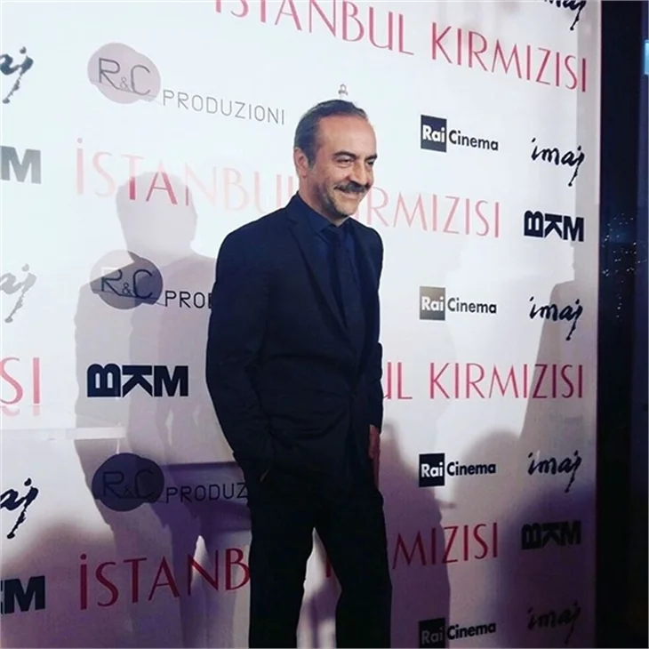 "İstanbul Kırmızısı"na ünlü akını!