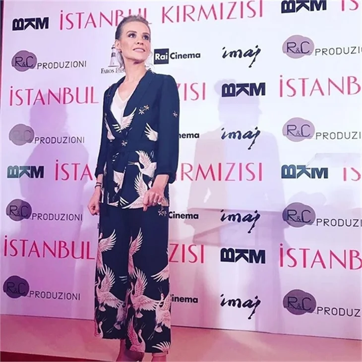 "İstanbul Kırmızısı"na ünlü akını!