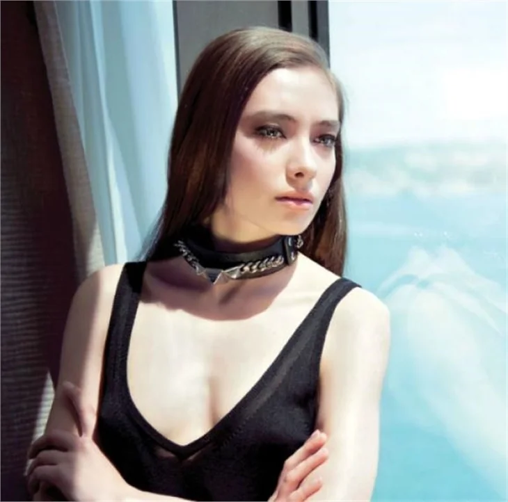 Neslihan Atagül, Fahriye Evcen'i tebrik etti!