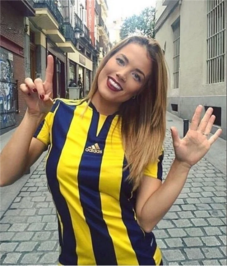 Aly Eckmann'dan olay frikik