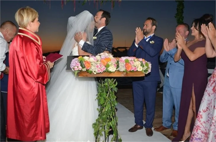 Timur Acar ve Eda Özerkan'dan müjdeli haber!