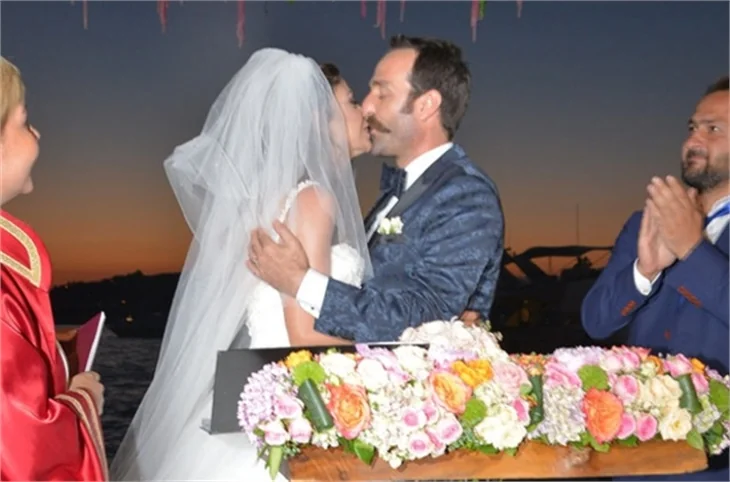 Timur Acar ve Eda Özerkan'dan müjdeli haber!