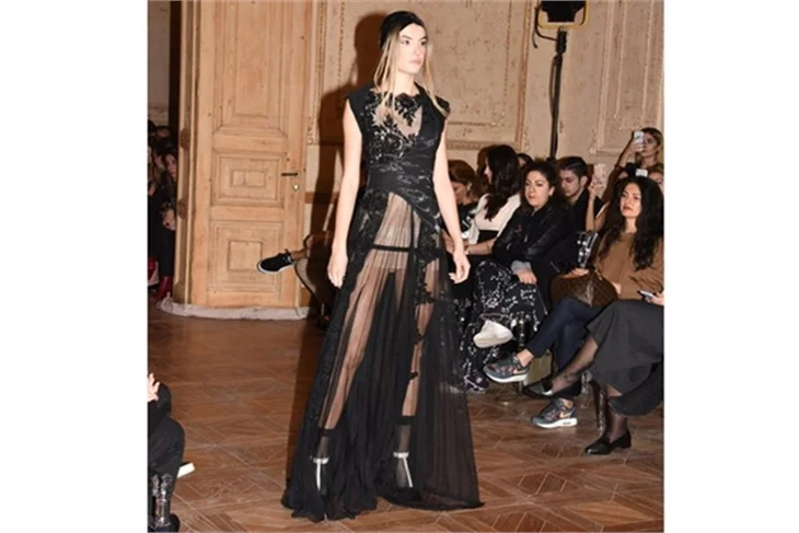 Moda Haftası'nda önce defile sonra parti