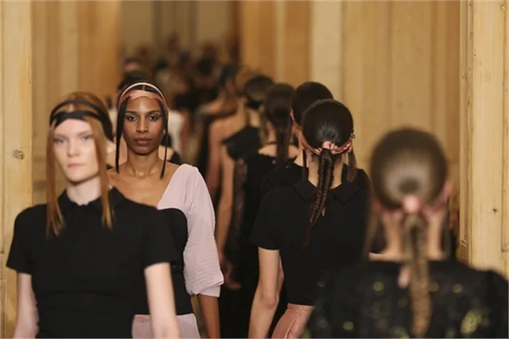 Moda Haftası'nda önce defile sonra parti