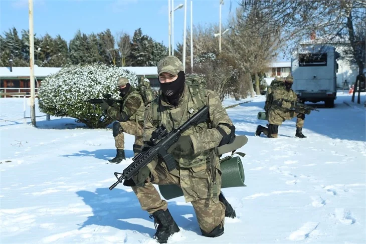 "Söz" dizisi için askeri eğitim aldılar