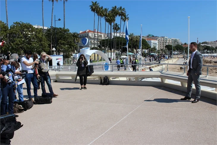 ‘Bu Şehir Arkandan Gelecek’  Cannes'ta!