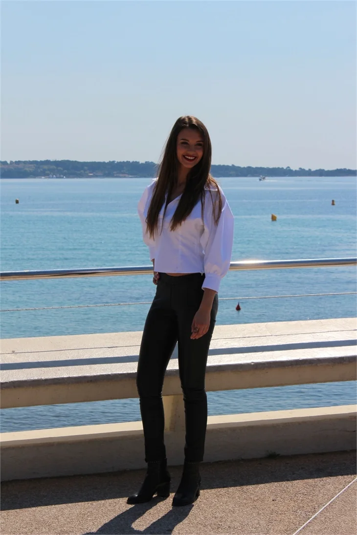 Ünlü oyuncular Cannes'a akın etti!