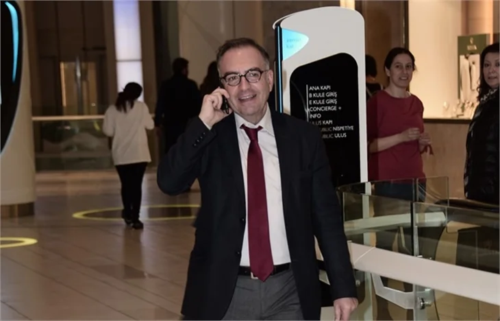 Raffi Artık'ın Akmerkez'deki alışveriş turu!