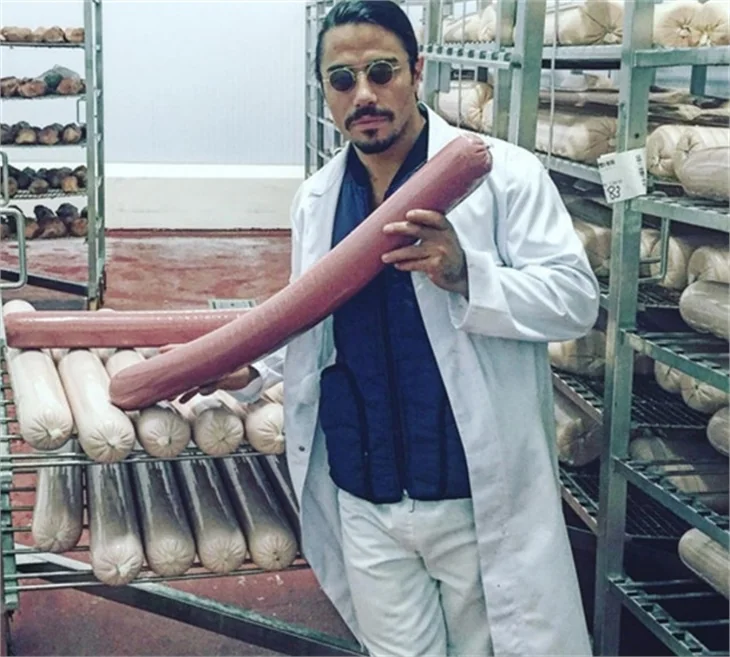 Nusret'in sosyal medyayı sallayan paylaşımları ve yorumları