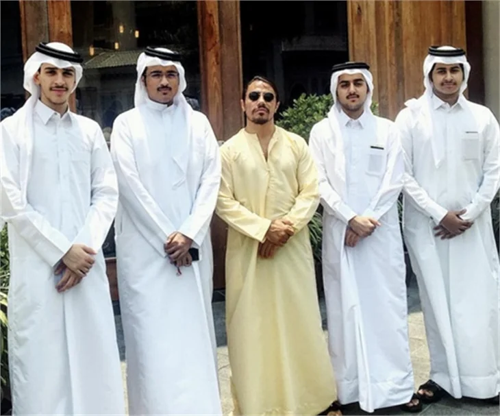 Nusret'in sosyal medyayı sallayan paylaşımları ve yorumları
