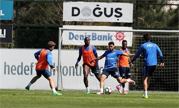 Fenerbahçe'de derbi hazırlığı!