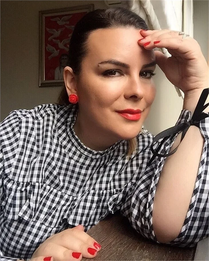 Seren Fosforoğlu'ndan çocuk itirafı