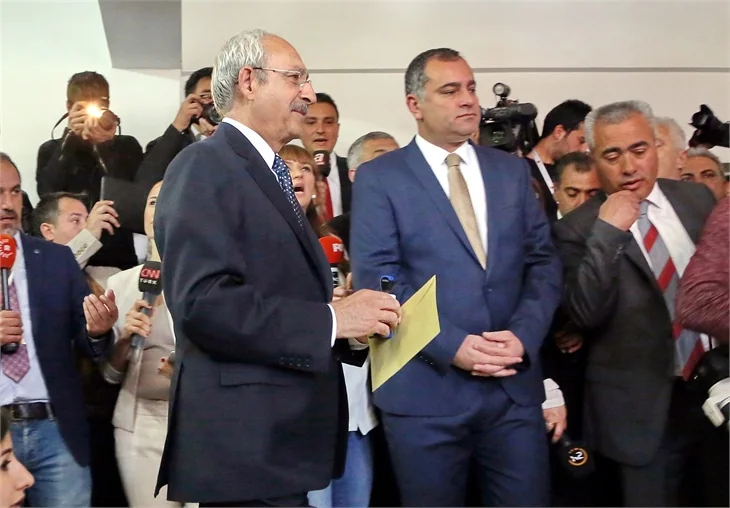 Siyasiler referandumda böyle oy kullandılar