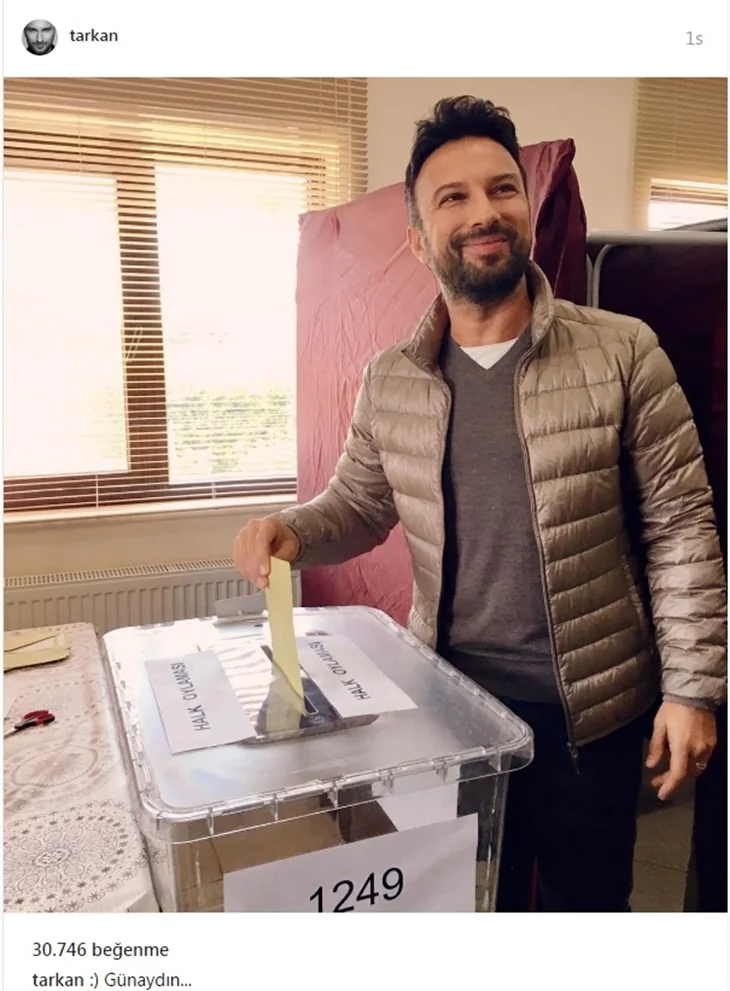 Ünlüler referandumda sandık başında...