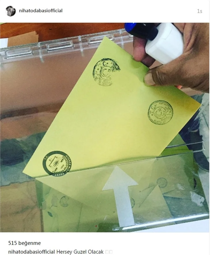 Ünlüler referandumda sandık başında...