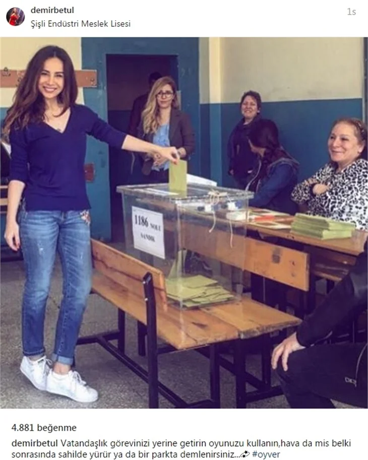 Ünlüler referandumda sandık başında...