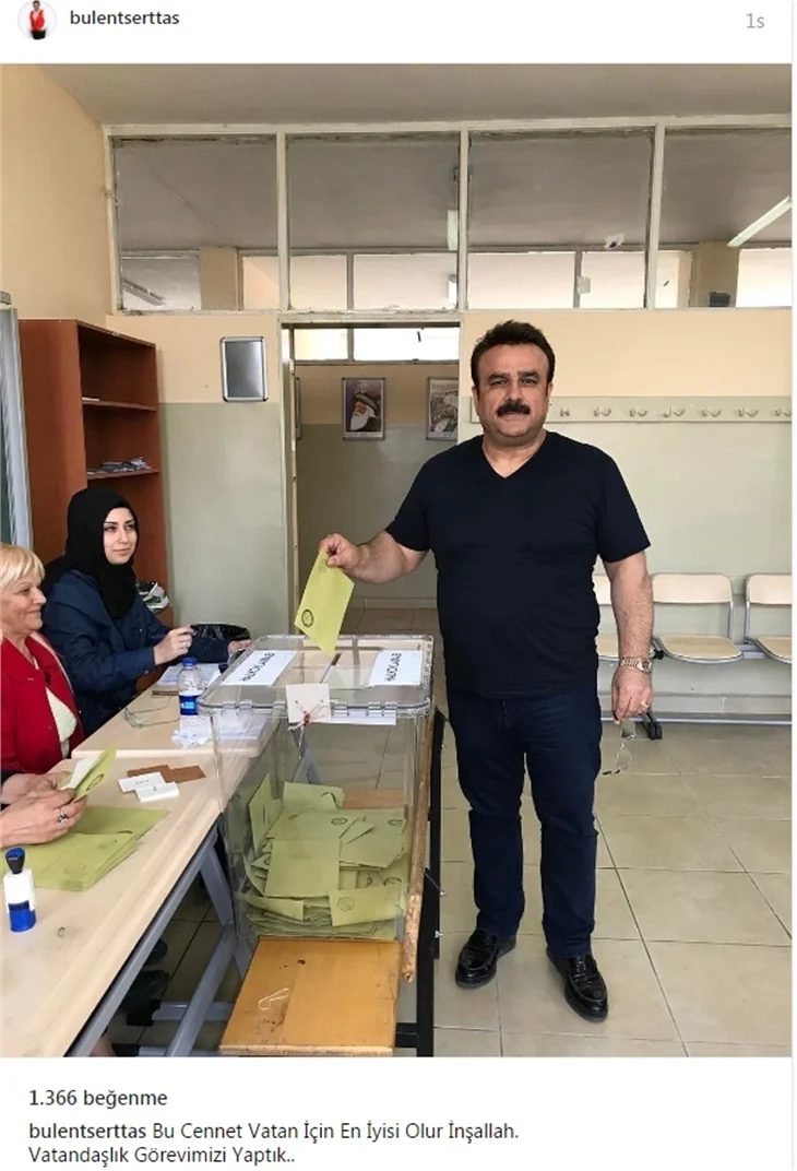 Ünlüler referandumda sandık başında...