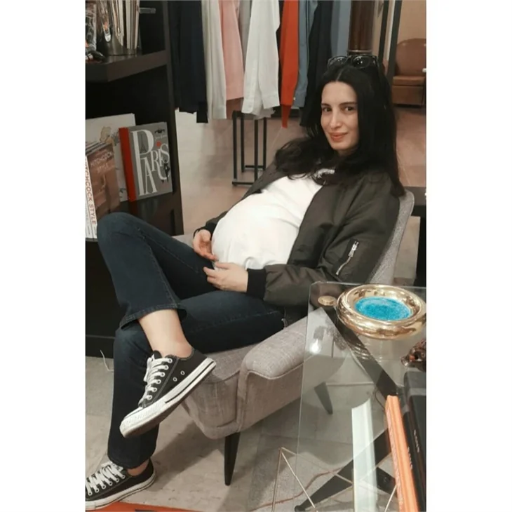 Başak Sayan anne olduğu anları yazdı