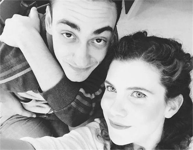 Çocuklar Duymasın'ın Duygu'su Ayşecan Tatari aşık