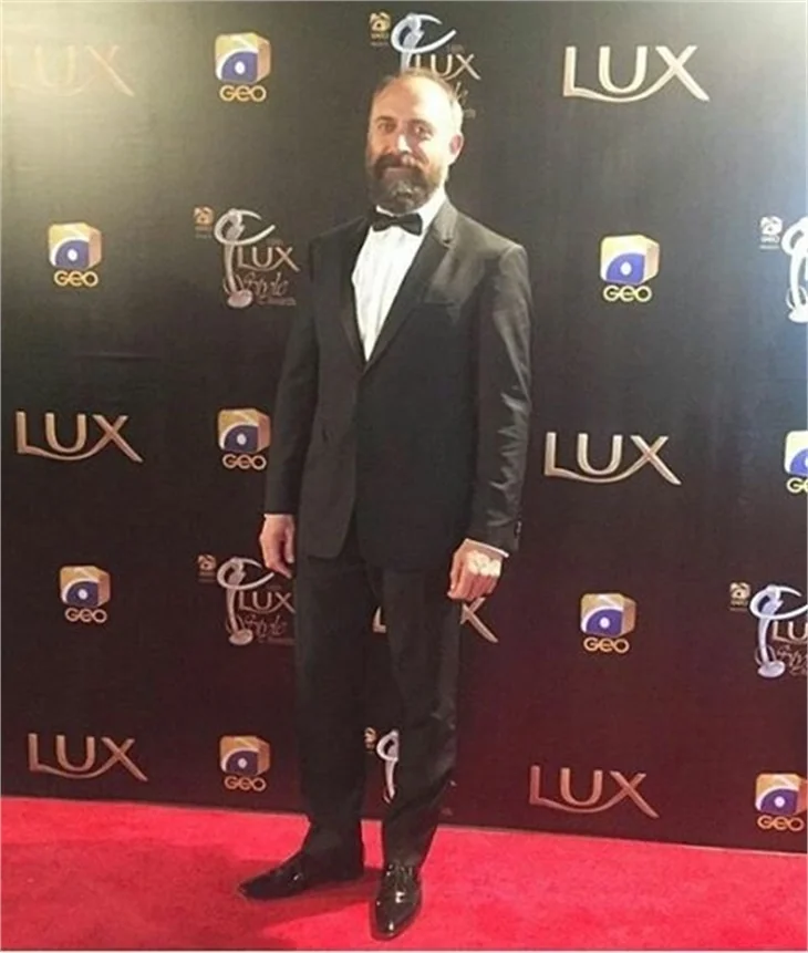 Halit Ergenç'e Pakistan'dan ödül!