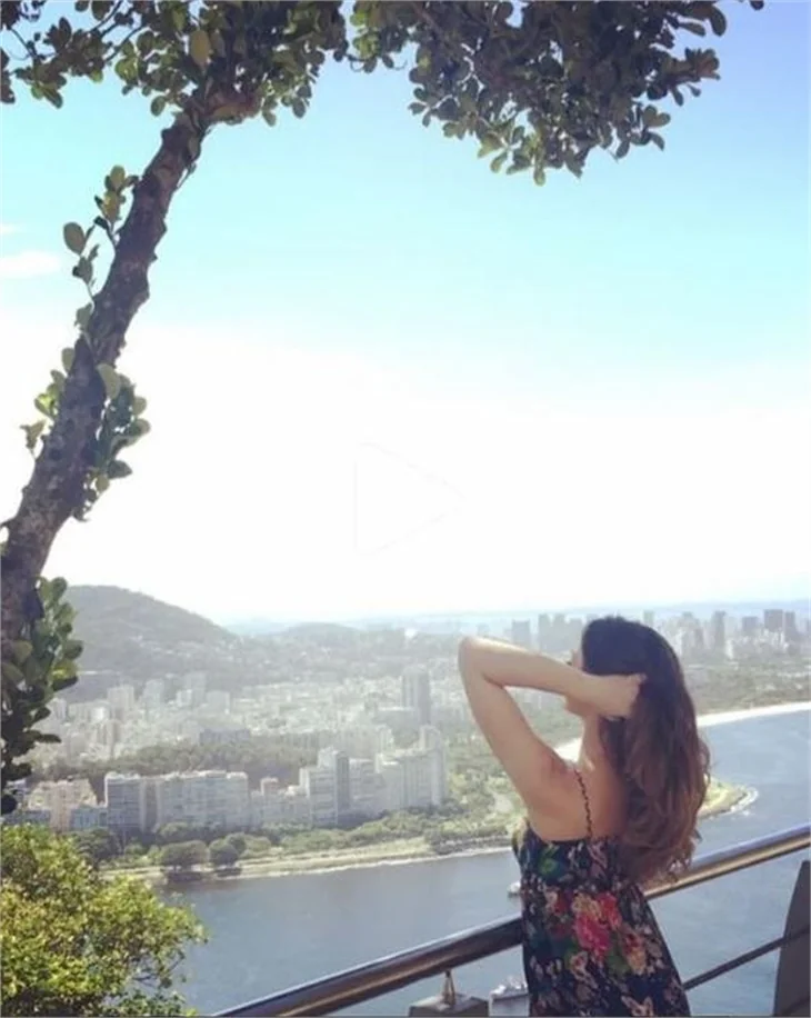 Tuvana Türkay'a Arjantin’de dolandırıcı şoku