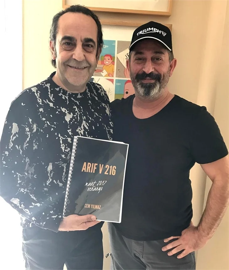 Arif V 216 oyuncu kadrosuna senaryoları teslim edildi