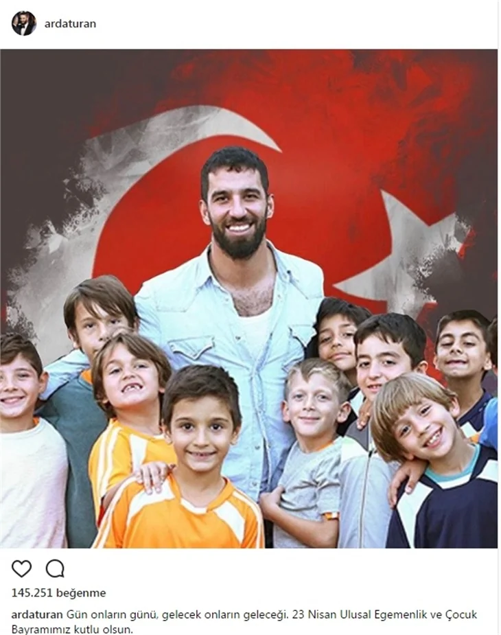 Ünlülerin 23 Nisan paylaşımları
