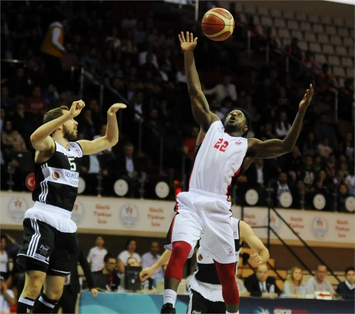 Beşiktaş, Antep'te galip!