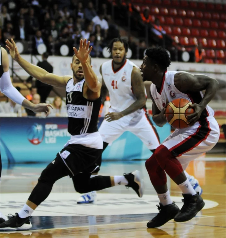 Beşiktaş, Antep'te galip!