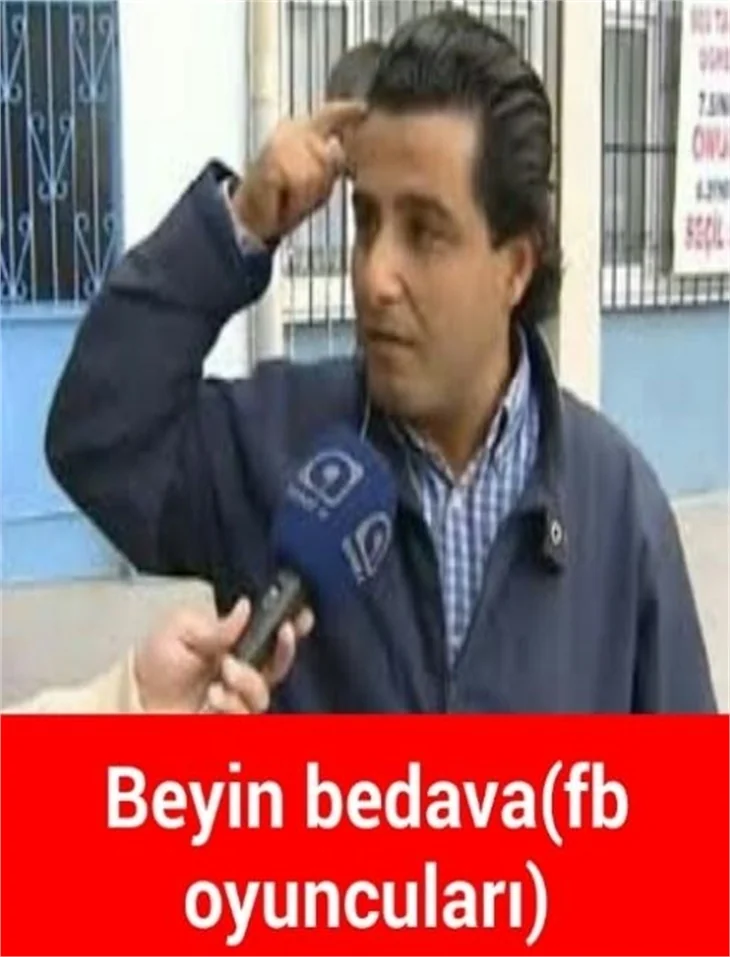 Galatasaray ve Fenerbahçe derbisi capsleri coşturdu