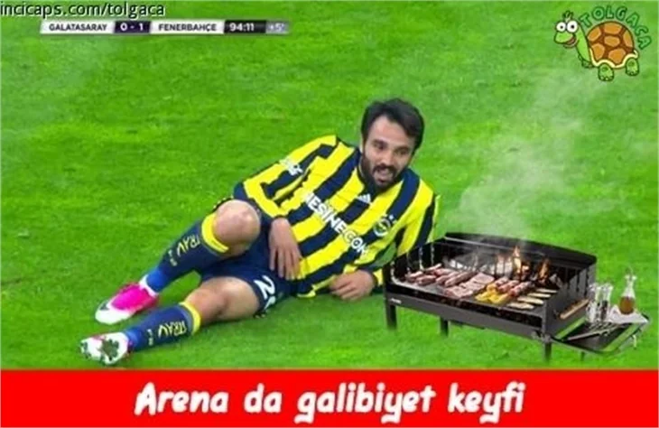 Galatasaray ve Fenerbahçe derbisi capsleri coşturdu
