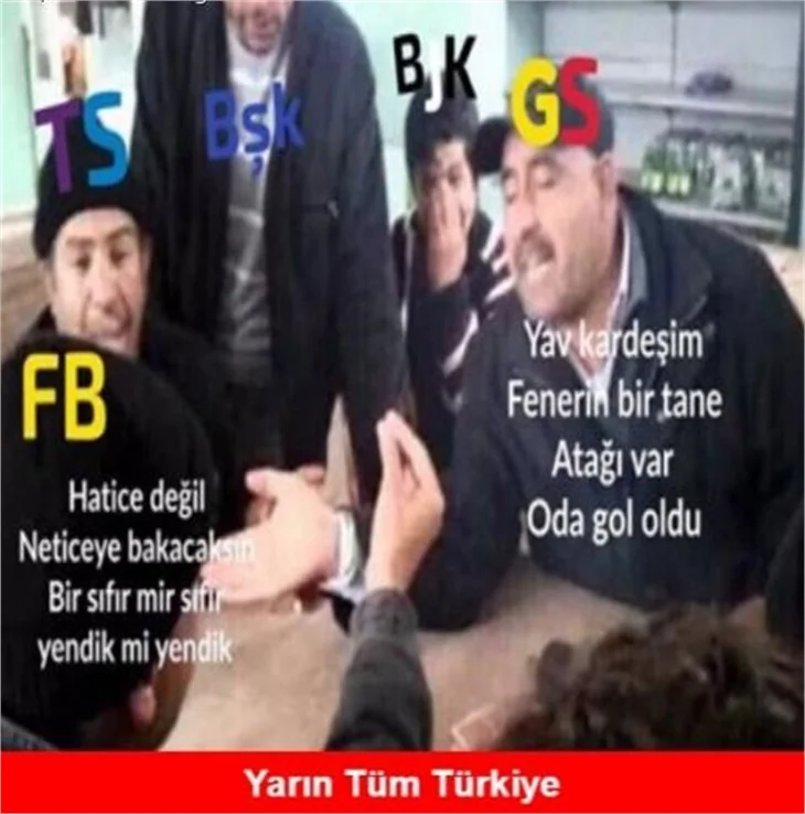 Galatasaray ve Fenerbahçe derbisi capsleri coşturdu