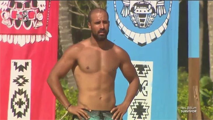 Survivor'da her gün namaz kılan yarışmacı kim?
