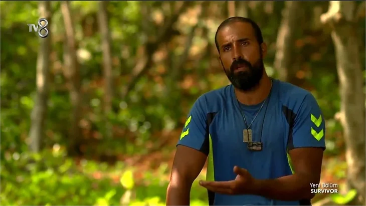 Survivor'da her gün namaz kılan yarışmacı kim?