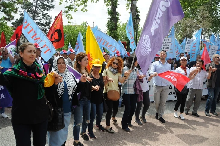 Tüm Türkiye'de 1 Mayıs coşkusu