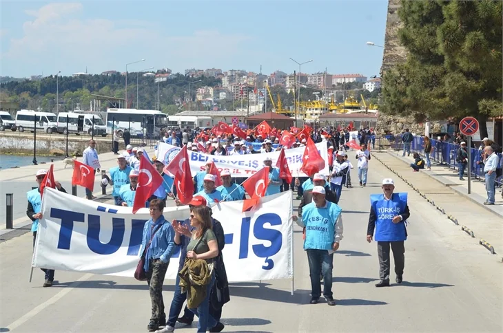 Tüm Türkiye'de 1 Mayıs coşkusu