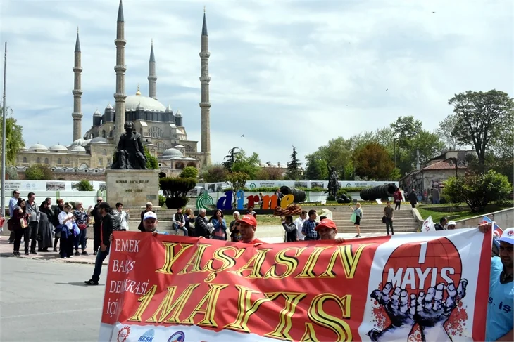 Tüm Türkiye'de 1 Mayıs coşkusu