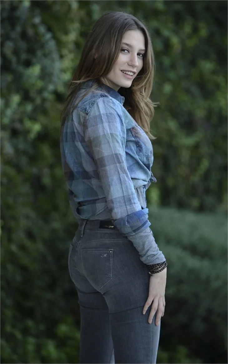 Serenay Sarıkaya'dan milyonluk anlaşma