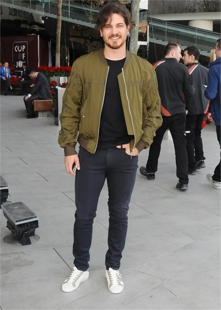 Çağatay Ulusoy'a 2 milyon 500 bin TL'lik teklif!