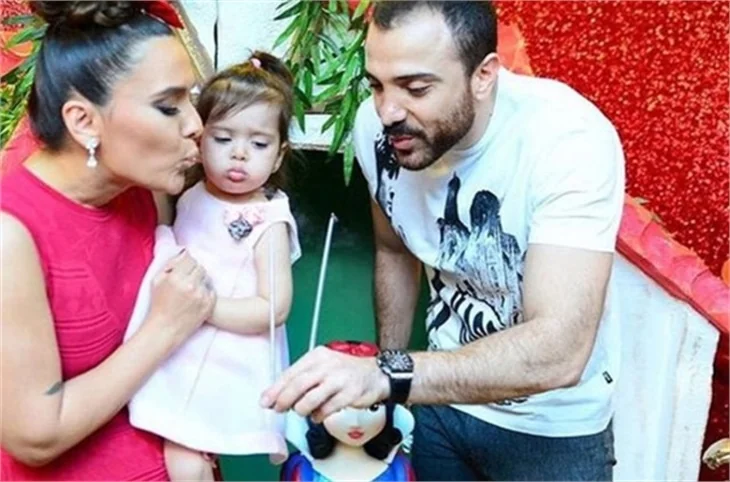 Demet Akalın'a 250 bin liralık doğum günü hediyesi