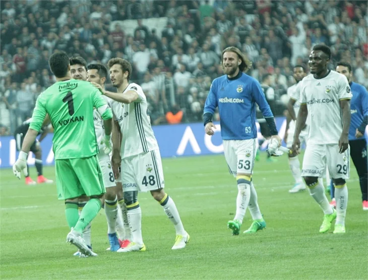 Beşiktaş-Fenerbahçe maçından kareler