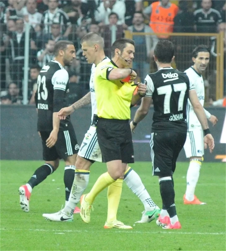 Beşiktaş-Fenerbahçe maçından kareler