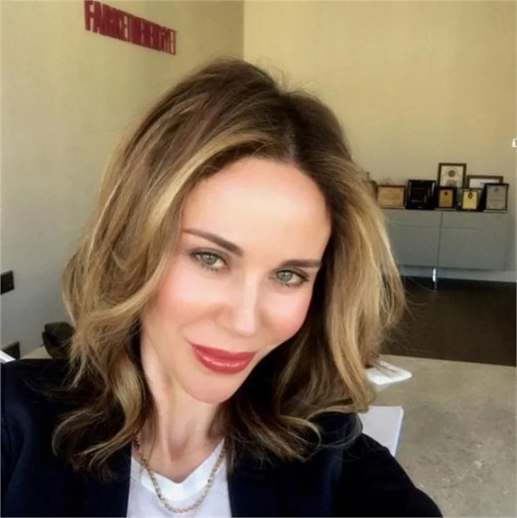 Demet Kutluay yeniden Demet Şener oldu
