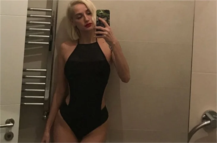 Didem Soydan'ın mayolu fotoğrafları sosyal medyayı salladı