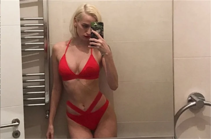 Didem Soydan'ın mayolu fotoğrafları sosyal medyayı salladı