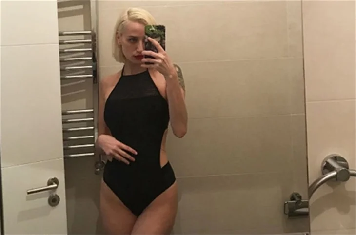 Didem Soydan'ın mayolu fotoğrafları sosyal medyayı salladı