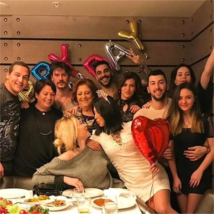 Eser West'ten Cansel Çördük'e imalı cevap!