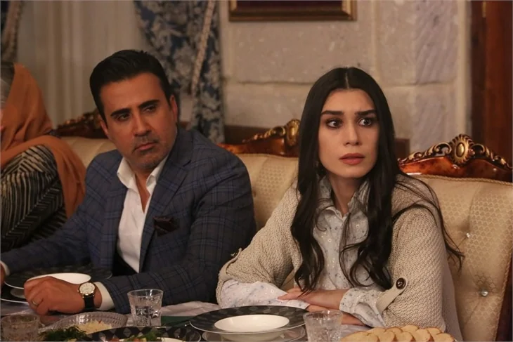 Aşk ve Mavi’ye sürpriz oyuncu!